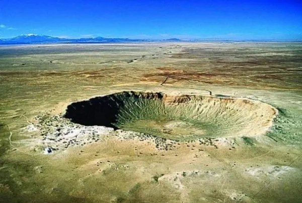 小行星撞击导致物种大灭绝，那么小行星撞击的地点又在哪里？