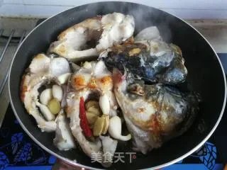 鲢鱼炖豆腐