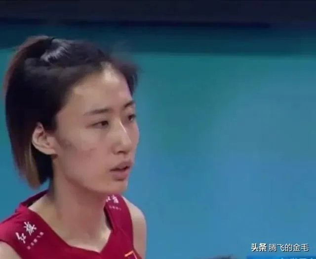中国女排首次输给加拿大，很多人都说是王媛媛的失误对此怎么看？