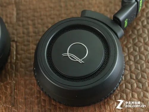 高端音质也要前卫! AKG Q460耳机评测