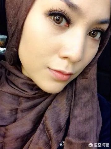 茜拉是华人后裔吗？