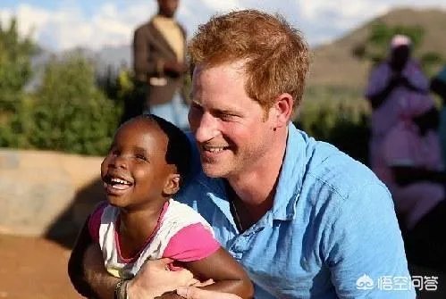 离开王室的哈里王子变卖资产还债，查尔斯王子会帮助他吗？