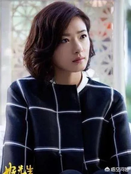 《乘风破浪的姐姐里面，为什么万茜那么受女明星的欢迎？