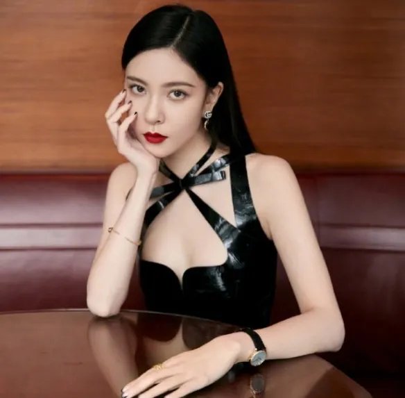 宋妍霏分手当日片场状态 无精打采 张一山宋妍霏分手