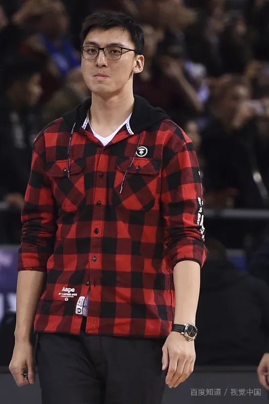 前首钢队长吉喆去世，年仅33岁，从高光到落幕，他的‘晚年’都发生了什么？