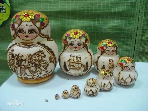 大娃娃套小娃娃的玩具叫什么名字？