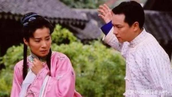 《哑巴新娘》2位主角今昔对比，容颜难变，事业差别为何这么大？