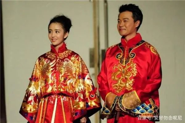 佟丽娅终于成功离了，满屏的恭喜，你怎么看？