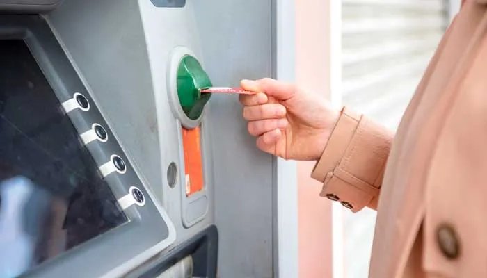 农行上市时间 农行哪年上市成立