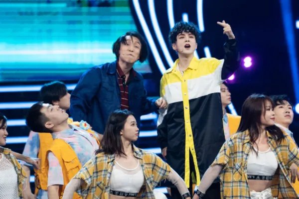 停播7年后再次回归的《百变大咖秀》，为何惨遭吐槽？