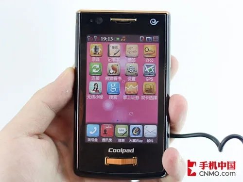 天翼3G王者归来 酷派旗舰N900+真机解析