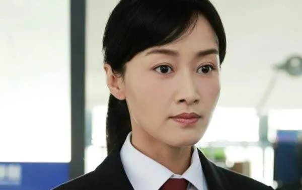 人民的名义里侯亮平的妻子钟小艾，是何背景？