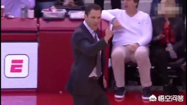 沃顿手指裁判一个一个骂，助教都拉不住，赛后对球哥的话暖心众人，你怎么看？