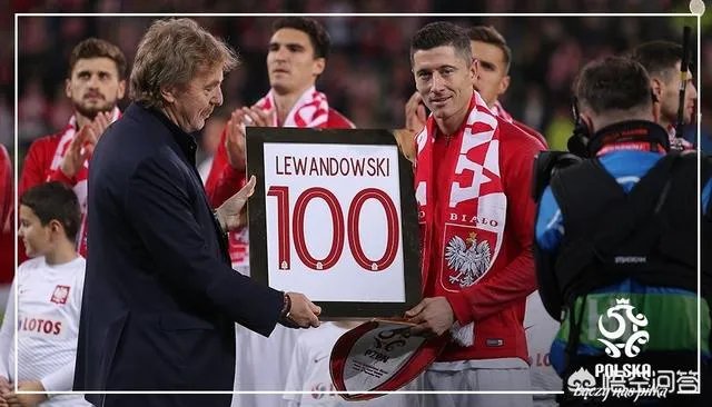 莱万多夫斯基作为一个全能中锋，更有9分钟5球的神迹。为什么感觉他的名气不是很大？