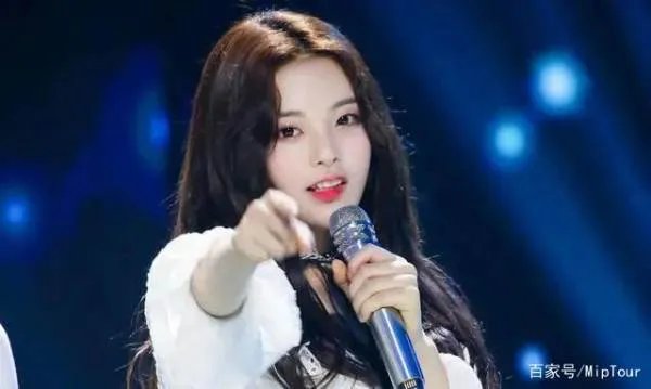 22岁杨超越为什么不能落户上海？