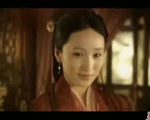 新红楼梦里饰演花袭人李艳的一张剧照。