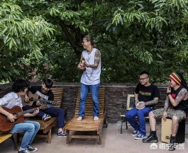 摇滚入门应该听什么？