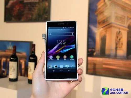OneSony一荣俱荣 Xperia Z1拉动整体营收
