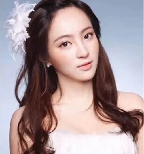 伴娘的发型图片大全  伴娘简单发型步骤