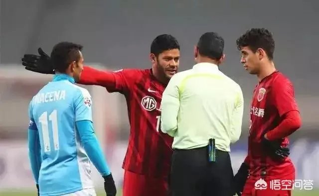 亚冠连踢泰国球队艰难取胜，上港真的能威胁到恒大吗？