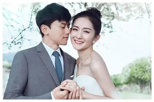 谢娜生了双胞胎后气质更好了，当妈后就可以不顾自己的形象了吗？