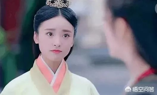 你们觉得郑爽与沈月谁最好看？