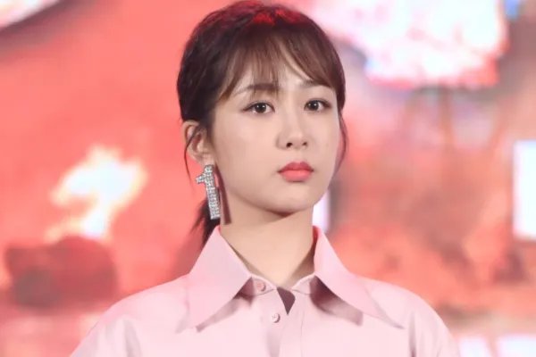 柳红回复杨紫，你怎么看待逢场作戏的感情？