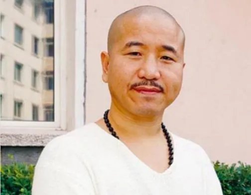 51岁“刘能”二婚后儿女双全，前妻照片曝光：他为什么要离婚？