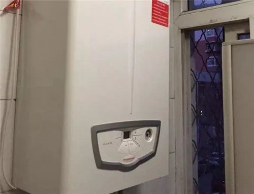 天然气壁挂炉水管冻了怎么办