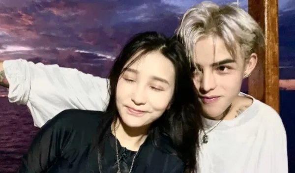 殷世航怎么认识何婧婧