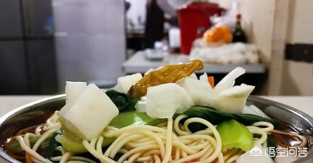 开面馆的成本和利润大概能有多少？需要具备哪些条件，有哪些流程？