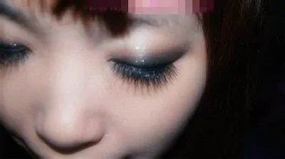 可爱妆容的化妆技巧