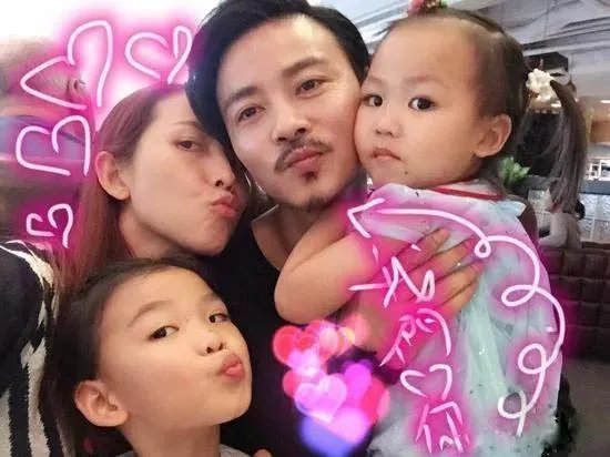 超女何洁为什么离婚了