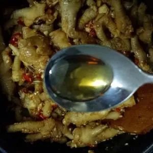 香辣蒜香凉拌鸡爪的做法步骤图，怎么做好吃