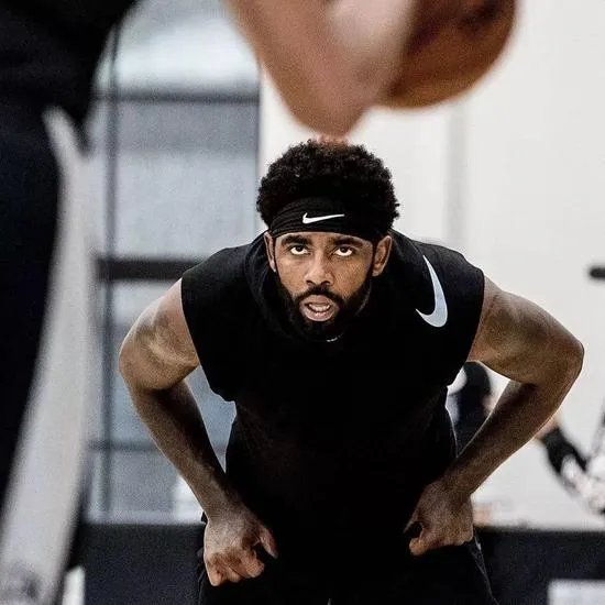 篮网主帅突然下课，是欧文从中作祟吗？