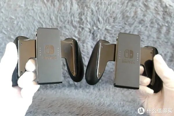 瞎摸瞎玩 篇二十八：来了来了，OLED来了——任天堂Switch OLED版本开箱与简单对比