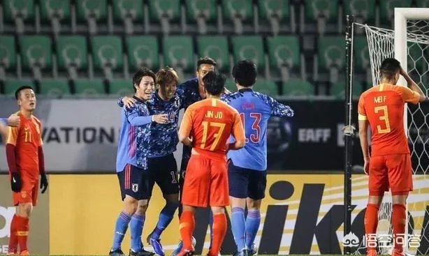 李铁带领的中国男足在东亚杯获得了季军，大家怎么看？