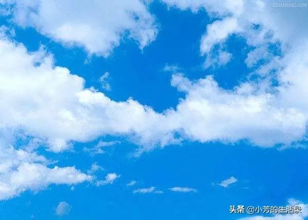 谁手机里有美女美景图片，能不能分享让大家看看？