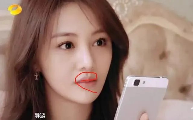 你们觉得郑爽与沈月谁最好看？