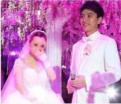 李小璐前男友是谁？