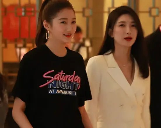 关晓彤和江疏影什么时候认识的？关晓彤为何给江疏影化妆？