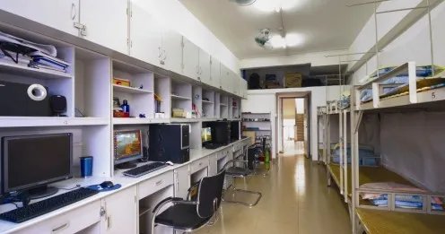 广东白云学院商英