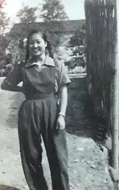 谁有自己妈妈年轻时候的照片，敢不敢晒一下？