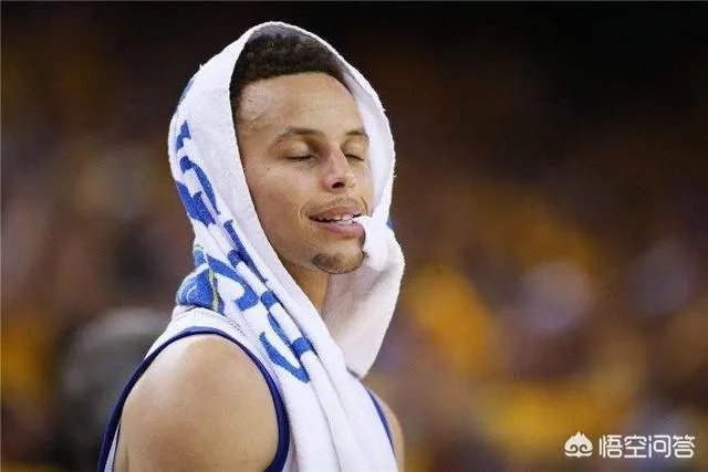 如何看待ESPN给出的“库里换防詹姆斯的54个回合，詹姆斯得到12分”这个数据？