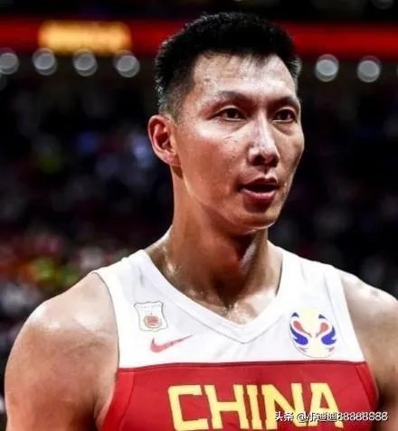 男篮无缘直通奥运，这批球员成长后能赶上他们前辈吗？