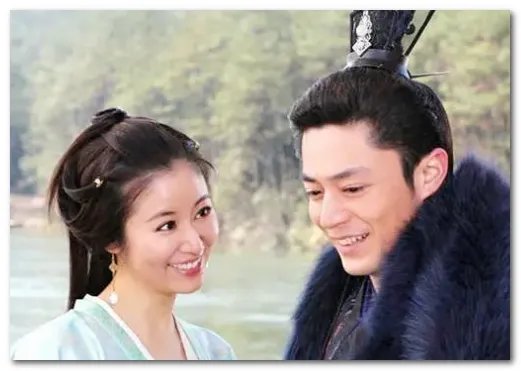 霍建华为林心如庆生并拍庆生照，二人的夫妻关系到底有多好？